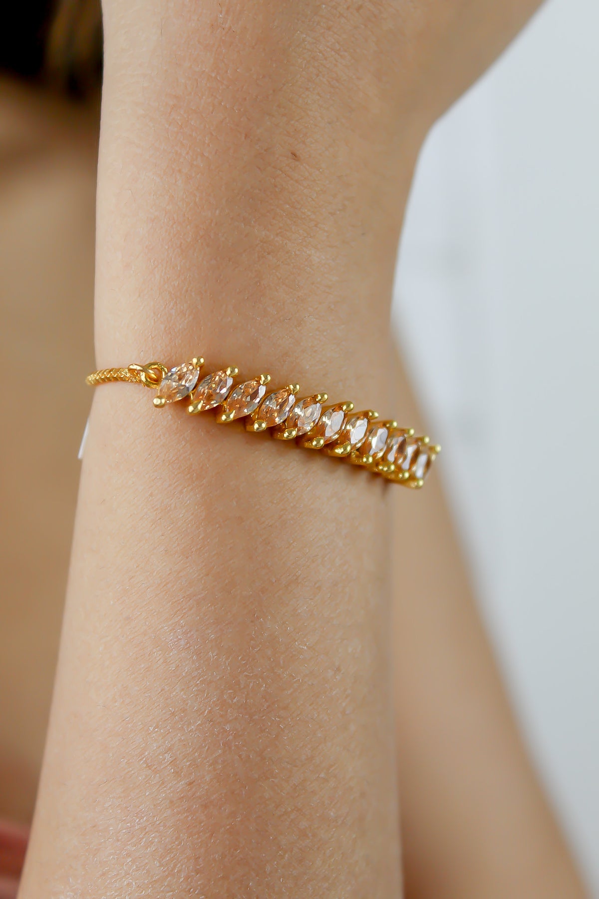 Crystal spikes bracelet 1 bombay sunset