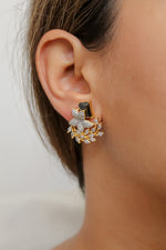 Load image into Gallery viewer, summer star stud earrings Bombay Sunset
