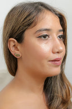 Bild in den Galerie-Viewer laden, golden wings earrings Bombay Sunset
