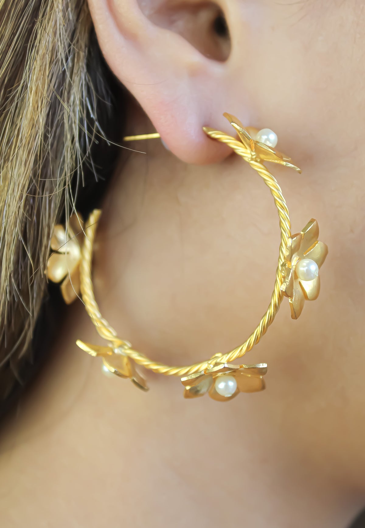 cammomile hoop earrings Bombay Sunset