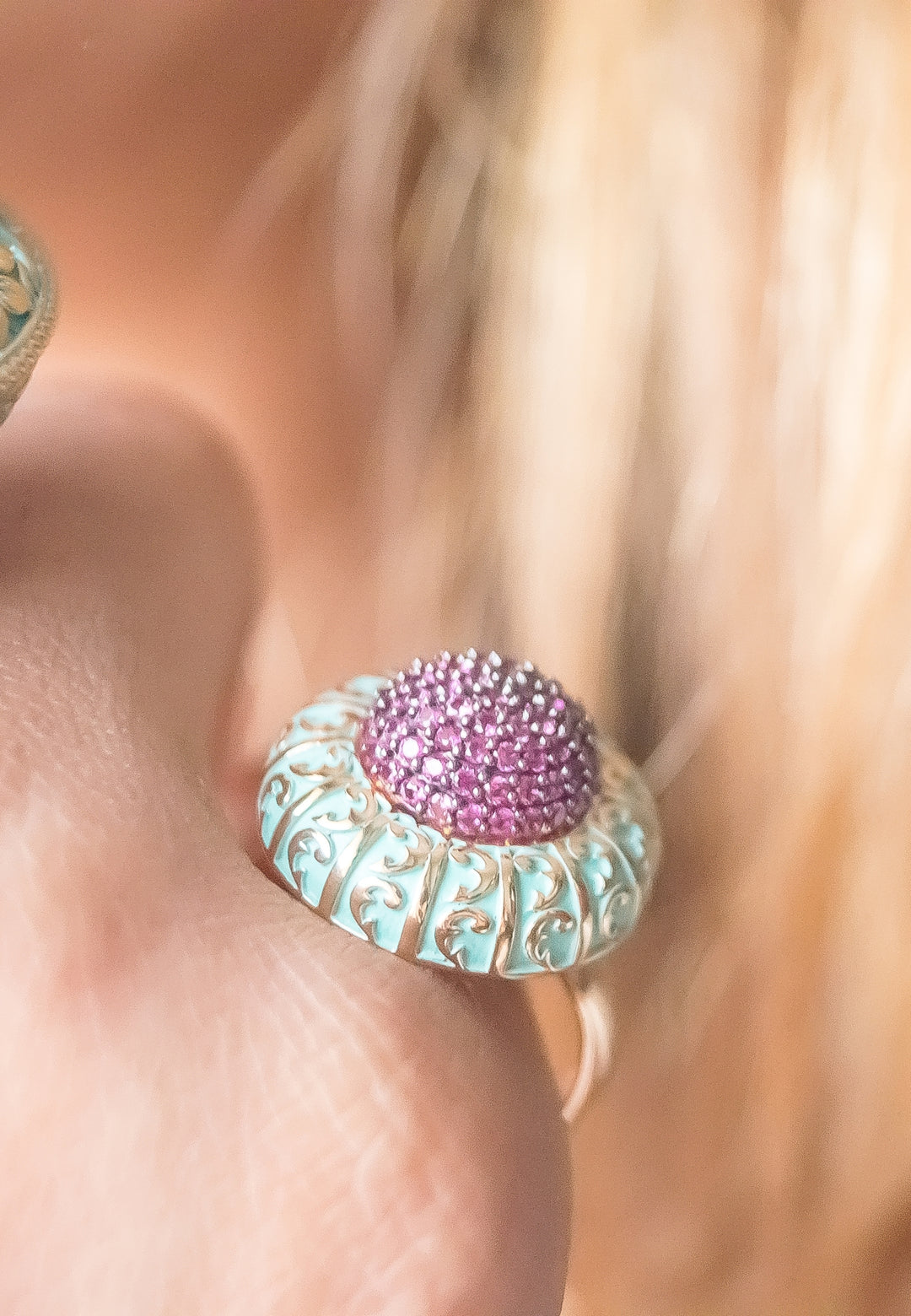 anillo lily pequeño por debajo de 50 aretes de novia novia dama de honor damas de honor Bombay Be Sunset